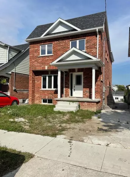 217 Huron ST, Oshawa, ON L1H 5E5