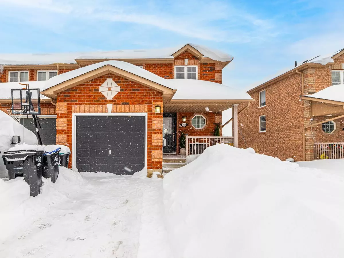 Innisfil, ON L9S 0B5,2033 Swan ST