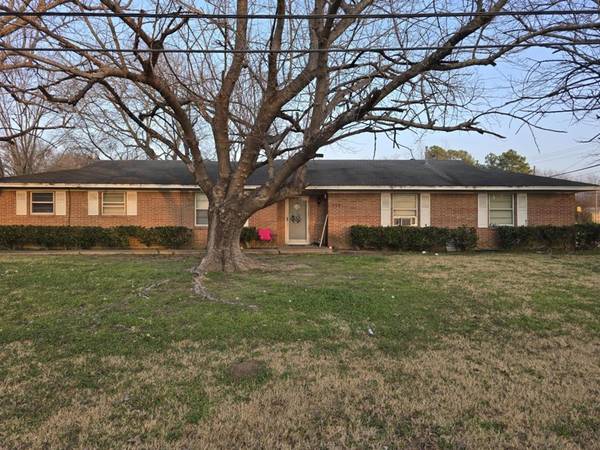 128 N Osborn Street, Alba, TX 75410