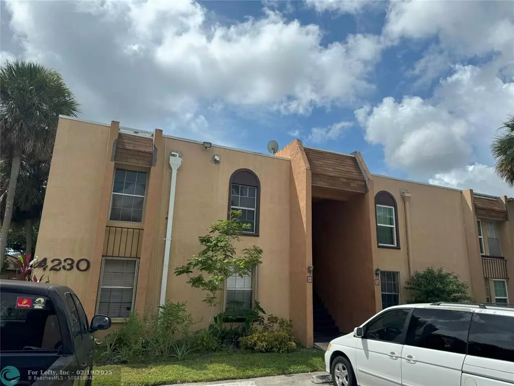 Lauderhill, FL 33313,4230 NW 21st St  #227