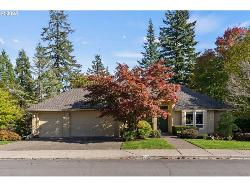 700 SW 67TH PL, Portland, OR 97225