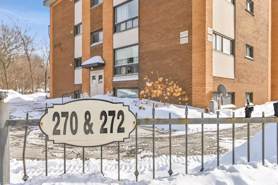 270 Beechwood AVE #9, Vanier And Kingsview Park, ON L1L 8A6