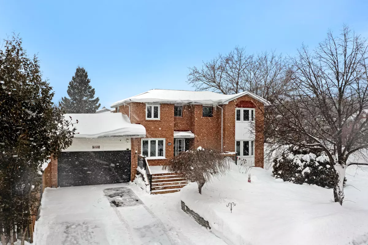 Innisfil, ON L9S 2G9,698 Candaras ST