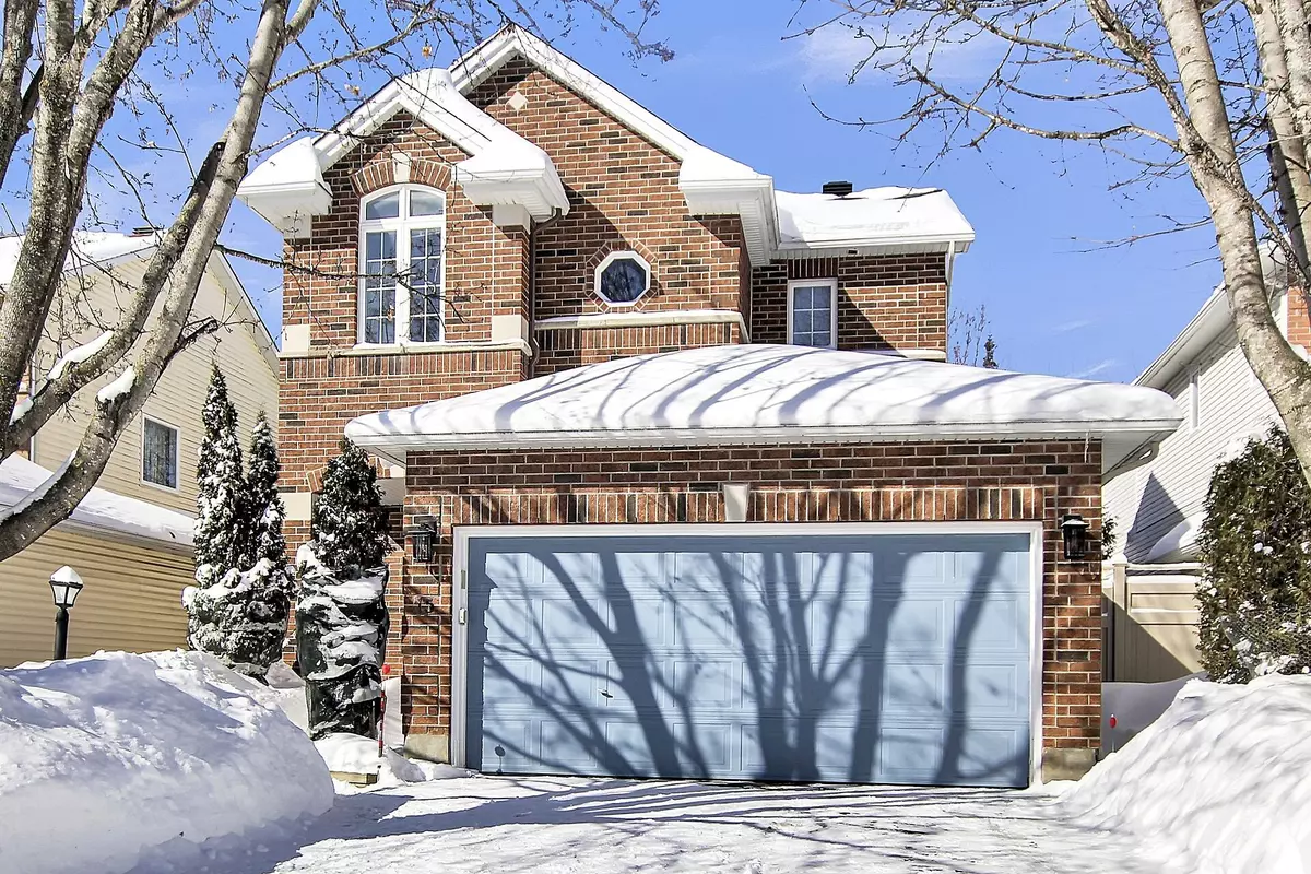 Barrhaven, ON K2J 4R4,15 Tamarack PL