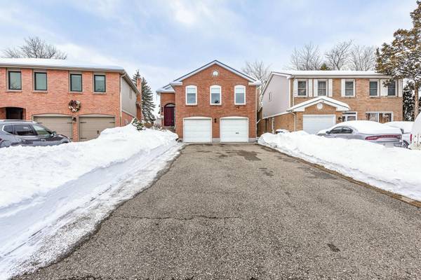 118 Mikado CRES, Brampton, ON L6S 3R7