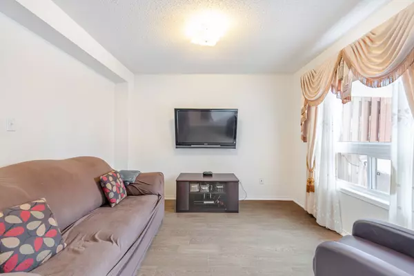 Mississauga, ON L5M 7P7,4894 Marble Arch Mews