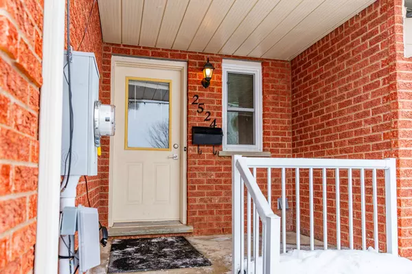 Owen Sound, ON N4K 6V2,2524 8th Avenue 'A' N/A E