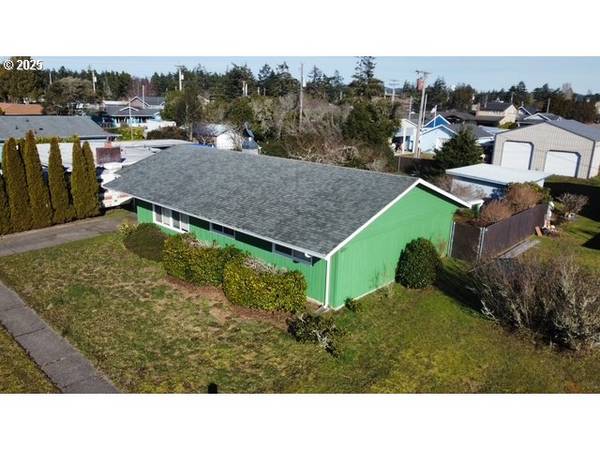 Florence, OR 97439,648 JUNIPER ST