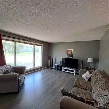 Lloydminster, AB T9V1R5,4113 52 AVE