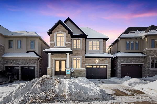 4 Anne Mckee ST, Caledon, ON L7C 4M8