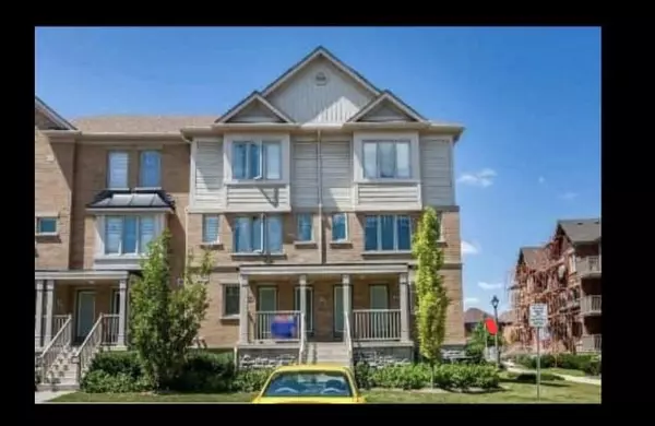 3250 Bentley DR, Mississauga, ON L5M 0P7