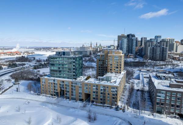 250 Lett ST #609, West Centre Town, ON K1R 0A8