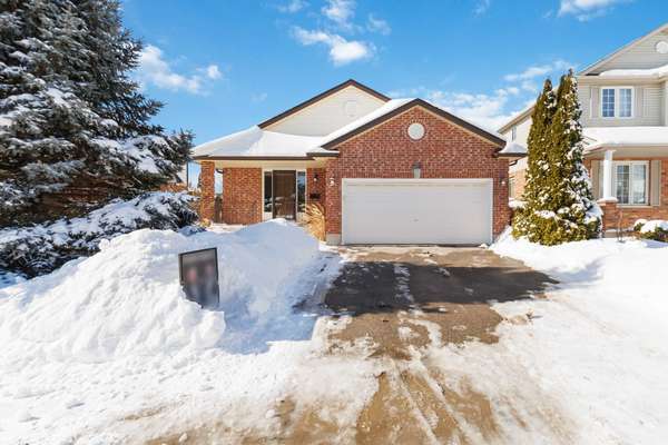 256 WHITESANDS DR, London, ON N6M 1H9