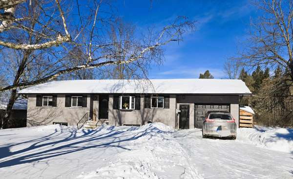 530 Christie Lake RD, Tay Valley, ON K7H 3C6