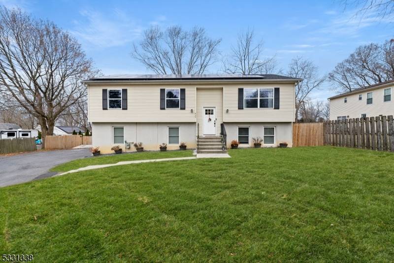 435 Saint James Ave, Pohatcong Twp., NJ 08865