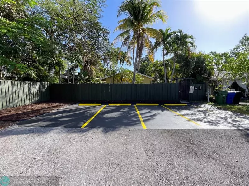 1428 NE 2nd Ave, Fort Lauderdale, FL 33304