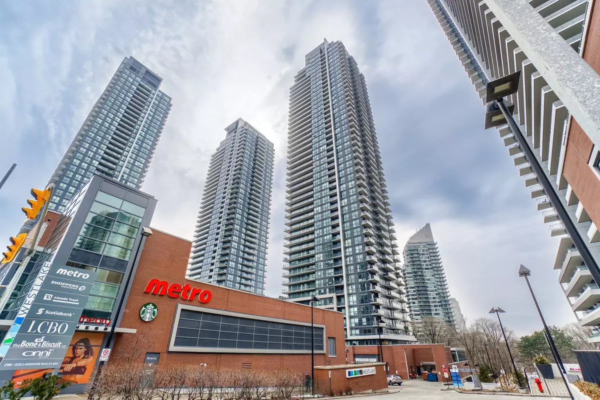 Toronto W06, ON M8V 0C1,2220 Lake Shore BLVD W #2103