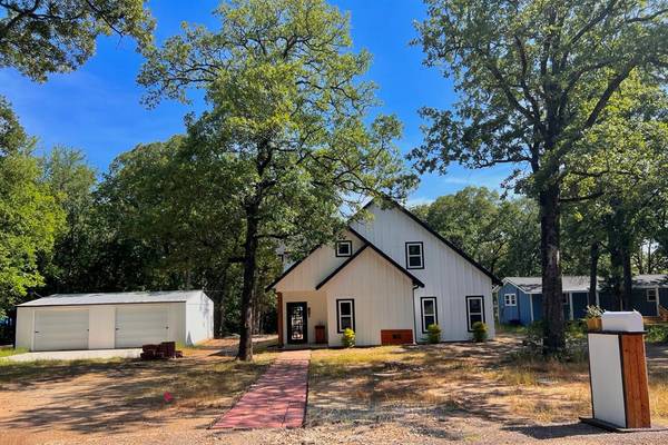 2411 Live Oak Street, Quinlan, TX 75474