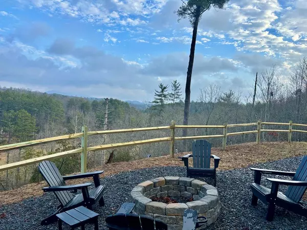 Mineral Bluff, GA 30559,49 Hawks View