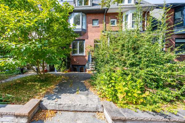 14 Bellwoods AVE #Lower, Toronto C01, ON M6J 2P4