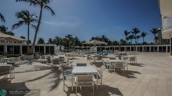 Bal Harbour, FL 33154,10155 Collins Ave  #1008