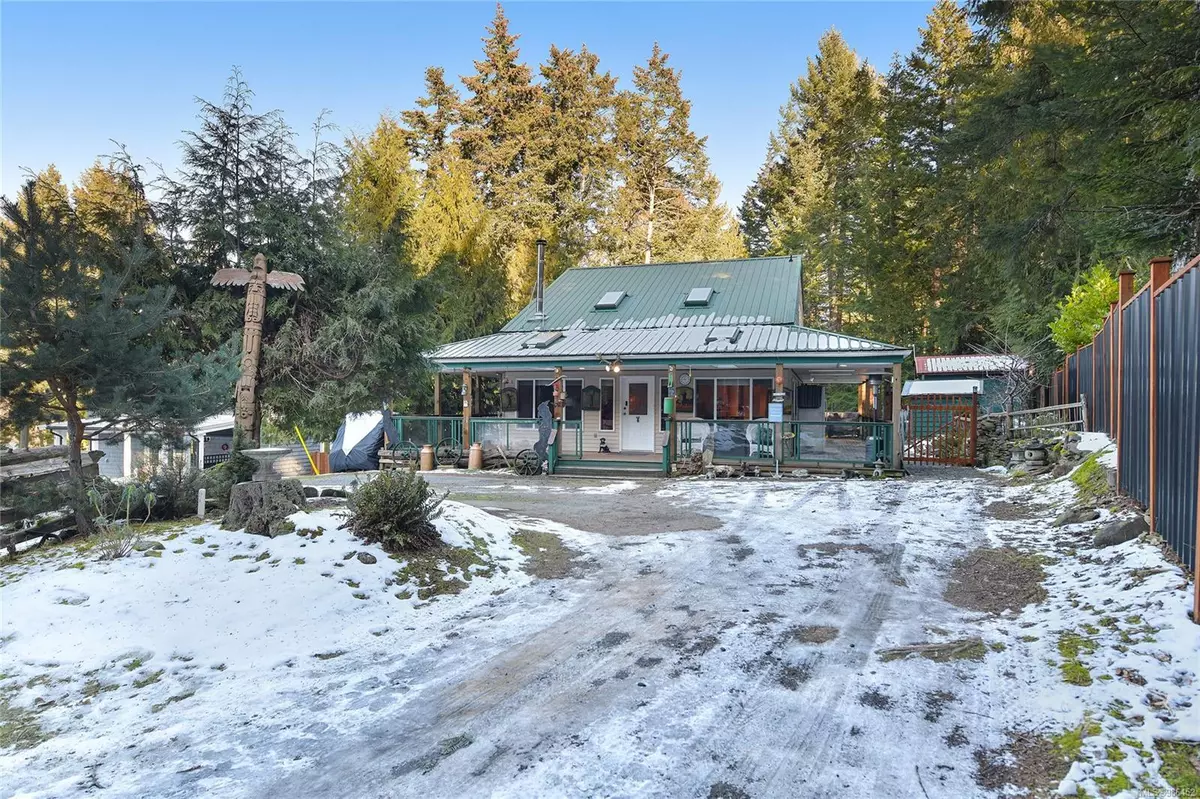 Mayne Island, BC V0N 2J1,714 Charter Rd