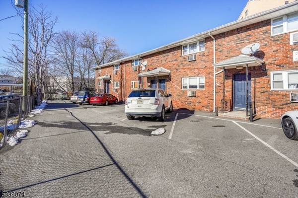 50 S Main St #6B, Lodi Boro, NJ 07644