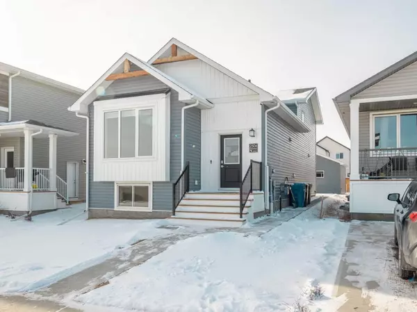 2506 46 ST South, Lethbridge, AB T1K 8K5