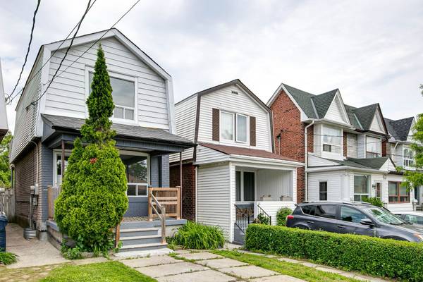 Toronto W03, ON M6N 3Z7,61 Castleton AVE W #Lower