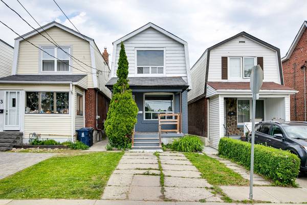 Toronto W03, ON M6N 3Z7,61 Castleton AVE W #Lower