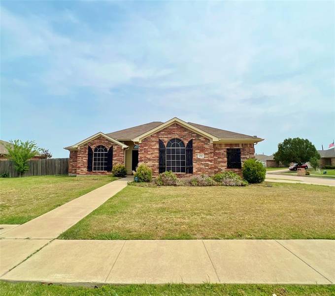 1301 Yukon Drive, Midlothian, TX 76065