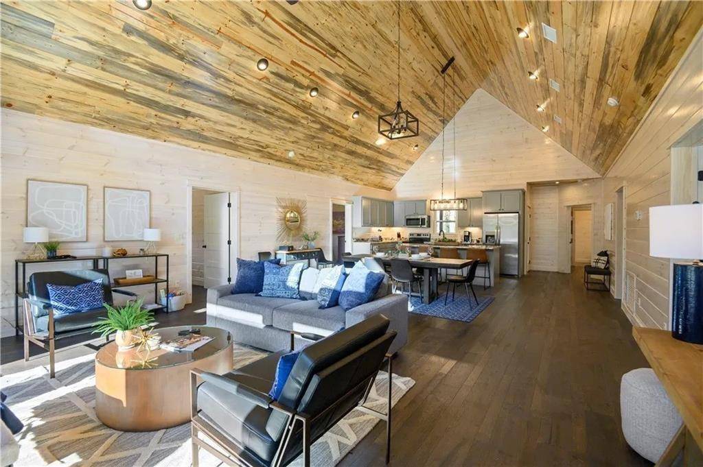 350 Conifer Crossing Trail, Broken Bow, OK 74728