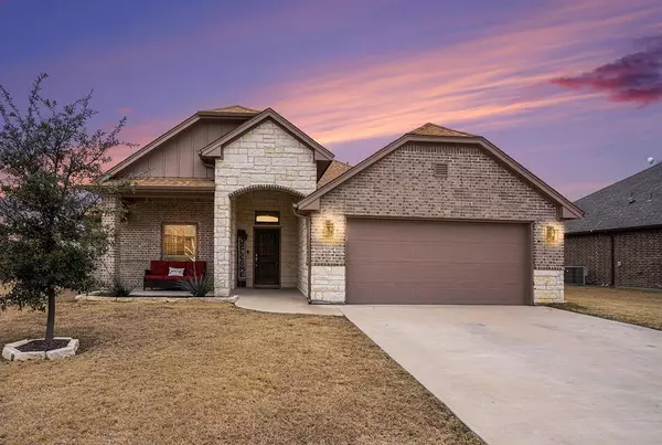 226 Harp Avenue, Godley, TX 76044