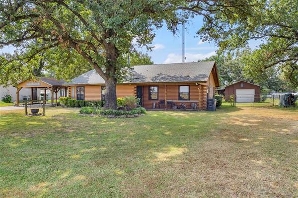 1683 County Road 1560, Alba, TX 75410