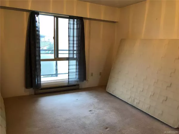 Victoria, BC V8S 5J3,1419 Stadacona Ave #411