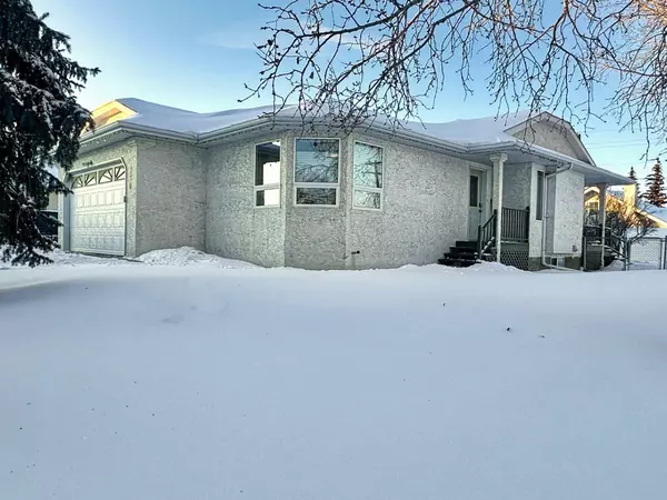 560 8 ST Northeast, Three Hills, AB T0M 2A0