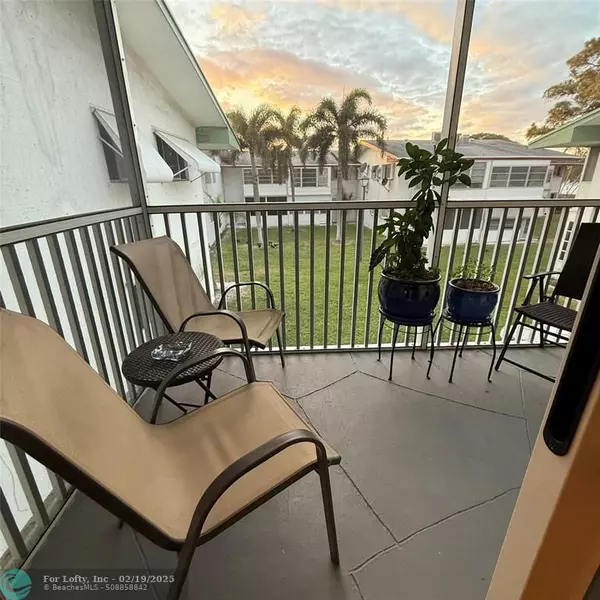 Lake Worth Beach, FL 33461,2004 Lake Osborne Dr  #17