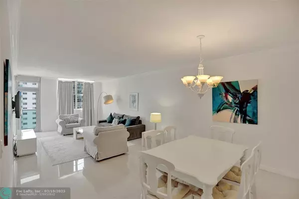 Sunny Isles Beach, FL 33160,19390 Collins Ave  #1114