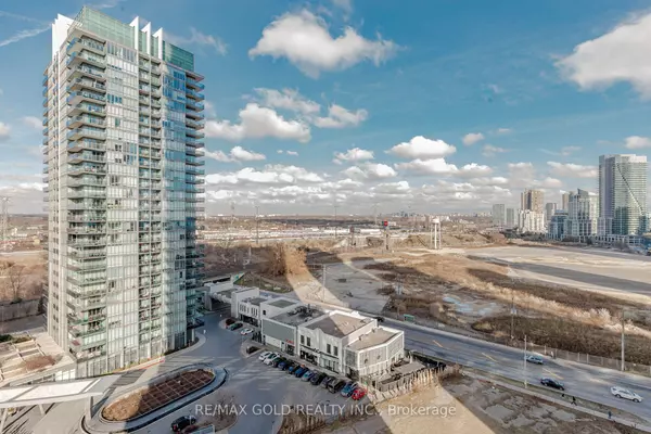 36 Park Lawn RD #1307, Toronto W06, ON M8V 0E5