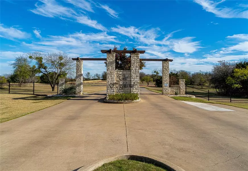 23091 Westmeadow Drive, Whitney, TX 76692