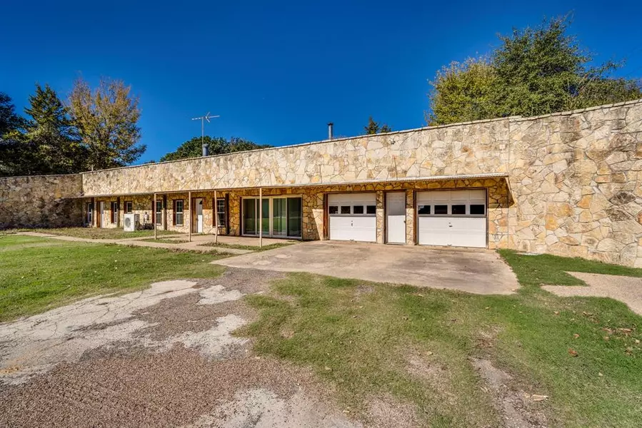 5624 County Road 406, Grandview, TX 76050