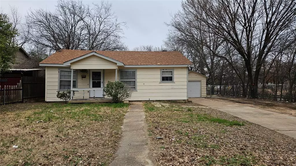 825 Griggs Avenue, Fort Worth, TX 76103