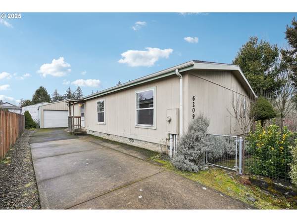 6209 SE 142ND AVE, Portland, OR 97236