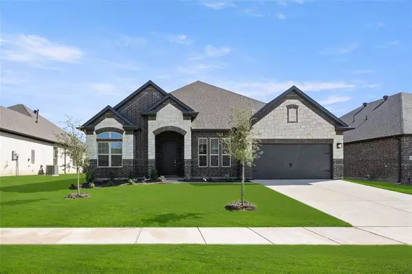 416 Lamb Lane, Waxahachie, TX 75167