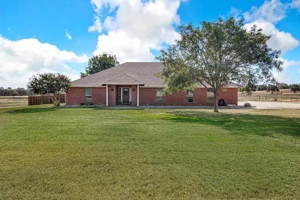 9800 County Road 519, Burleson, TX 76028