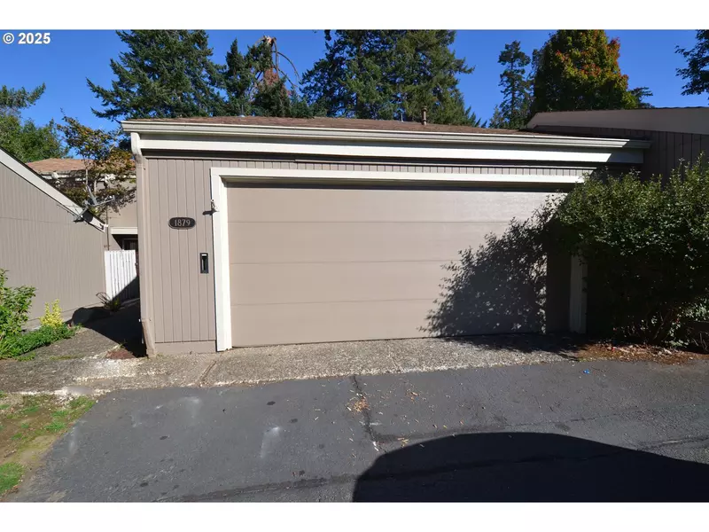 1879 LEXINGTON CIR SE, Salem, OR 97306