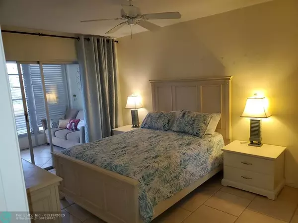 Pompano Beach, FL 33062,1481 S Ocean Blvd  #302