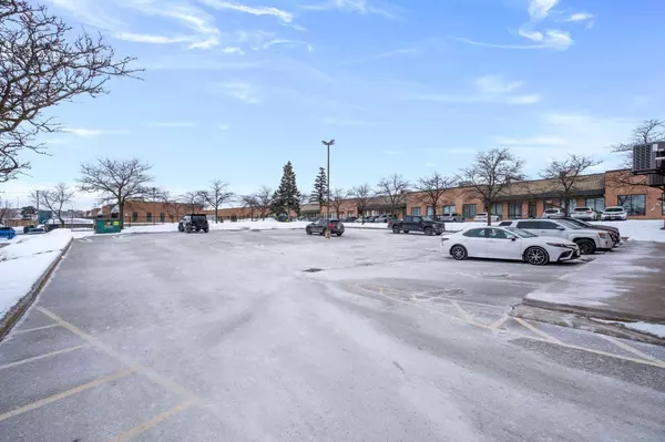 Mississauga, ON L4Z 1X3,141 Brunel RD #101