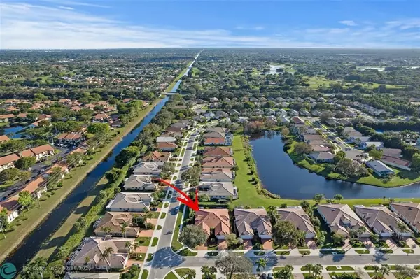 Boynton Beach, FL 33437,5642 Emerald Cay  #0