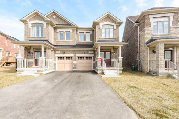 38 Silver Meadow GDNS, Hamilton, ON L8B 1Z4